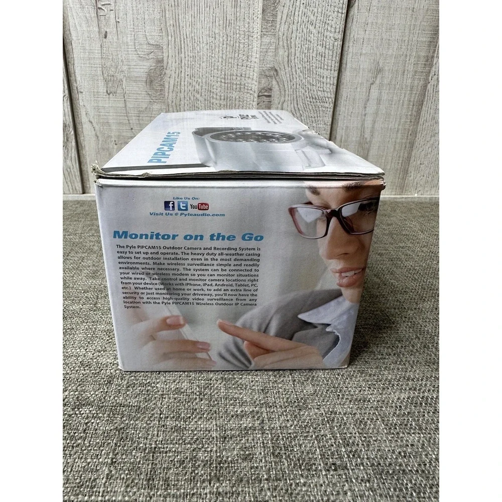 Pyle Wireless Home Security Surveillance Weatherproof Camera with Night Vision
